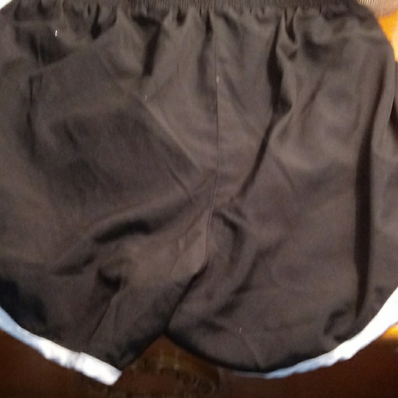 Niki girls shorts - Picture 4 of 4
